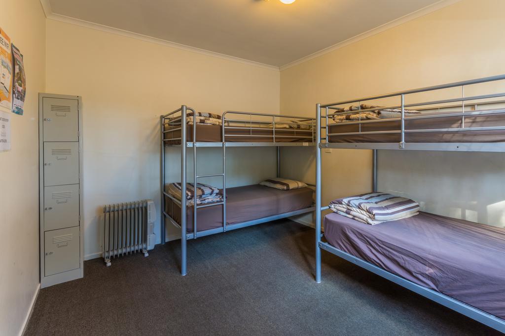 Bells Beach Backpackers Hostel Torquay Exterior photo